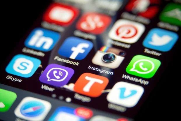 Definitia si modul in care functioneaza aplicatiile mobile